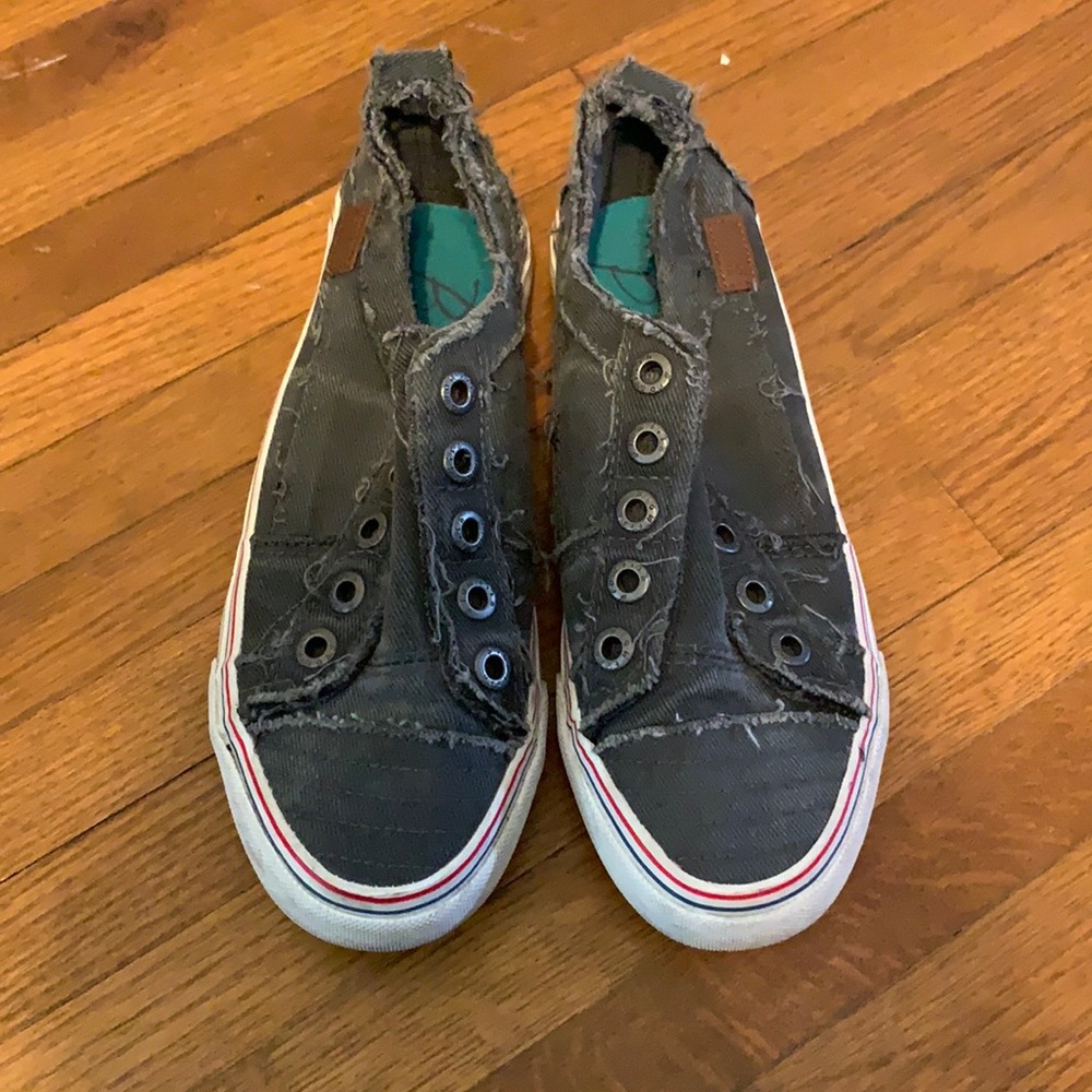 Women’s shoes